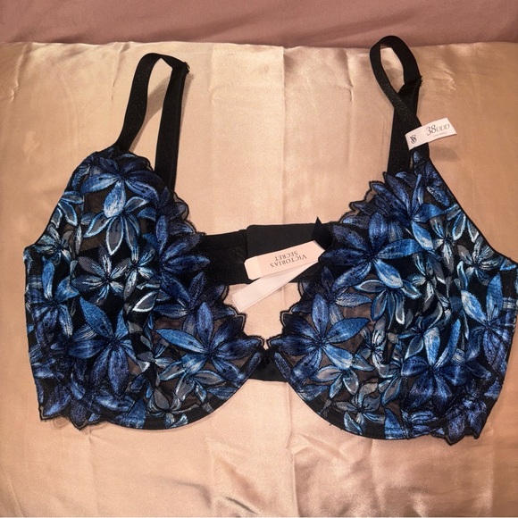 Vs 38DDD - Picture 1 of 3